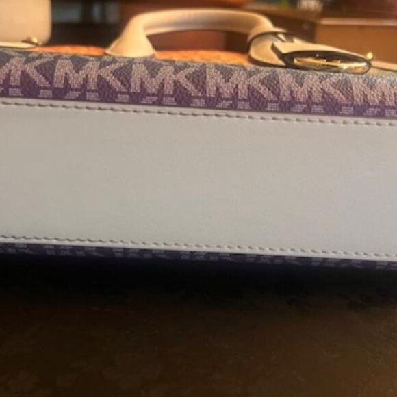 FIRM PRICE/Mirella Small Rainbow Signature Logo Mini Bag/NO CROSSBODY STRAP - Picture 15 of 16